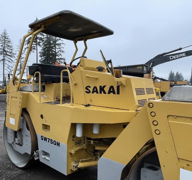 Sakai SW750H Tandem Roller Year: 1996 - photo 2