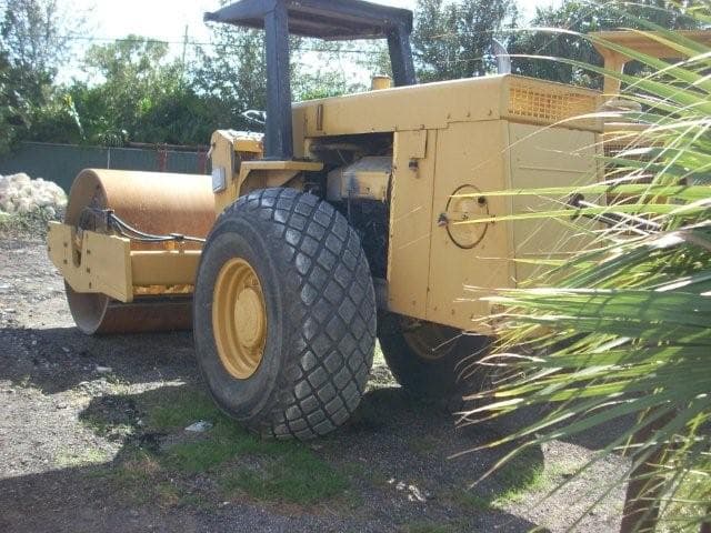 Bomag BW212D-2 Year: 1995 Single Drum Compactor - photo 2