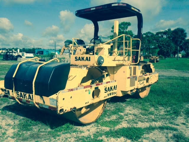 Sakai SW850 Year: 2005 Single Drum Tandem Roller - For Sale at MOLAI EQUIPMENT