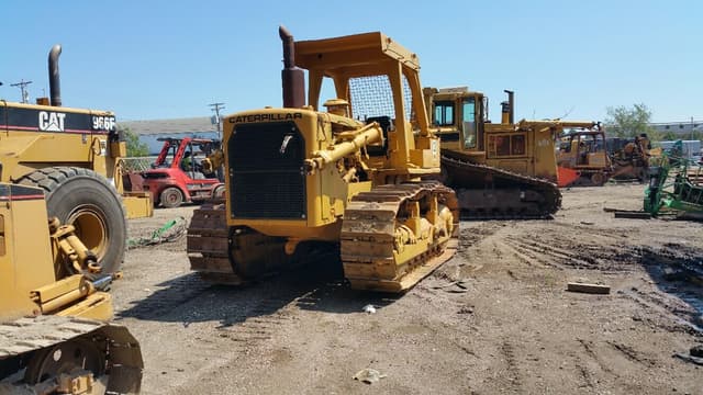 CAT D7G Bulldozer with Standard Blade - photo 2