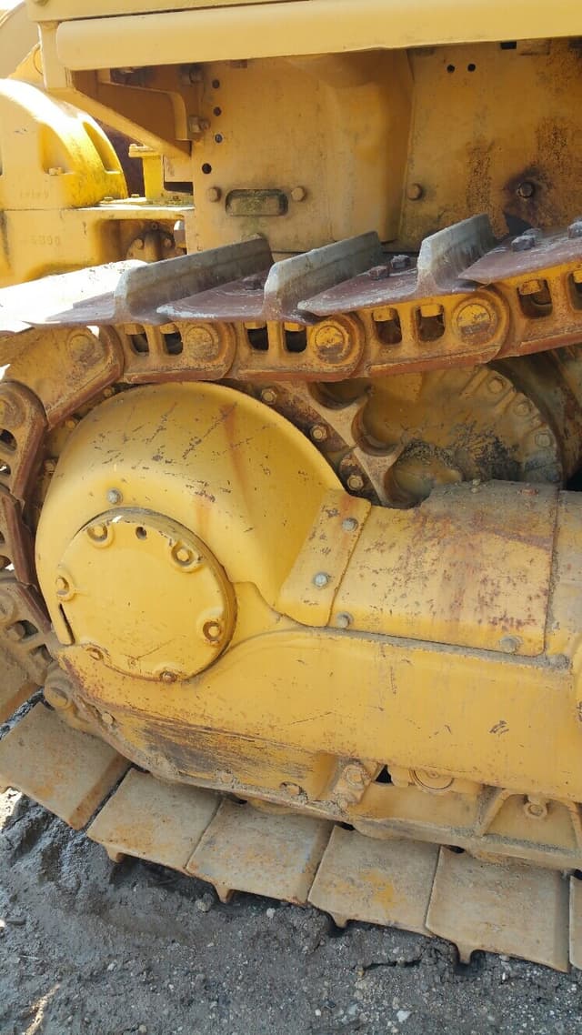 CAT D7G Bulldozer with Standard Blade - photo 9