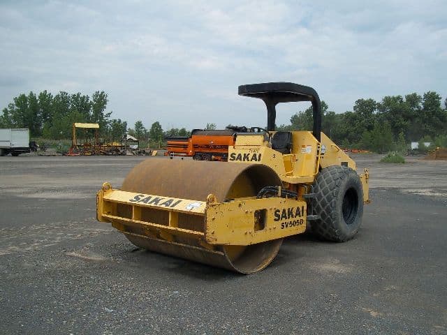 Sakai SV505D Year: 2006 Single Drum Compactor - For Sale at MOLAI EQUIPMENT