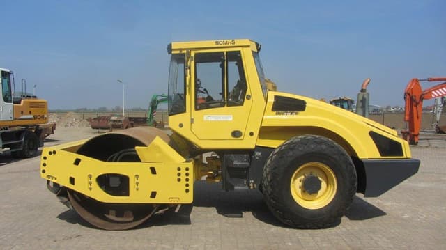 Bomag BW211D-4 Year: 2006 Single Drum Compactor - photo 3