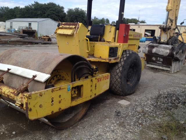 Sakai SV70D Single Drum Compactor - photo 2