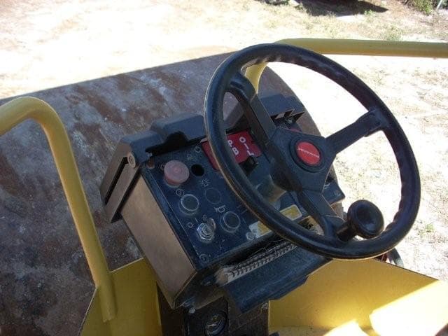 Dynapac CA250D Year: 2003 Single Drum Roller - photo 2