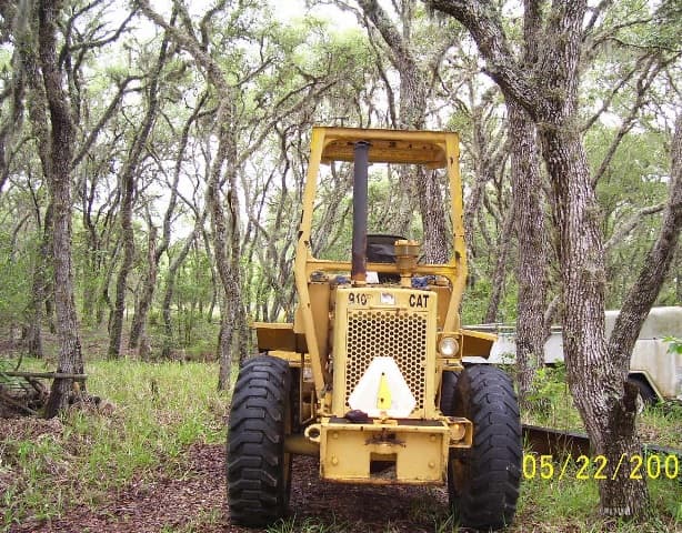 CAT 910 Year: 1979 Wheel Loader - photo 3