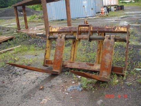 CAT 950B Wheel Loader with Fork and Bucket - photo 2