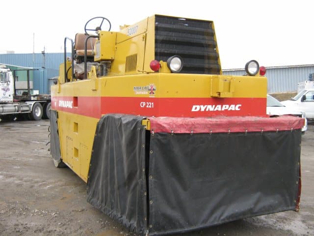 Dynapac CP221 Year: 1995 Tire Roller - For Sale at MOLAI EQUIPMENT