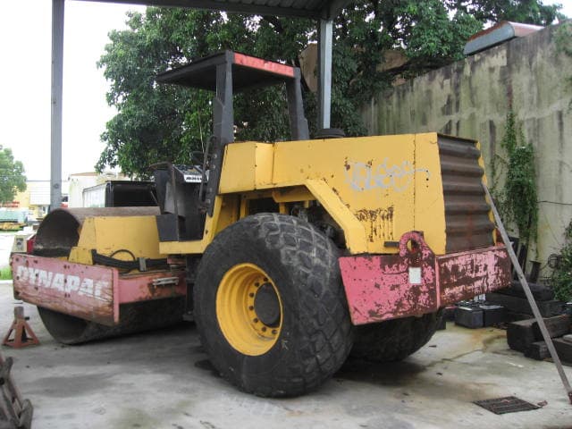 Dynapac CA251D Year: 1994 Single Drum Compactor - photo 2