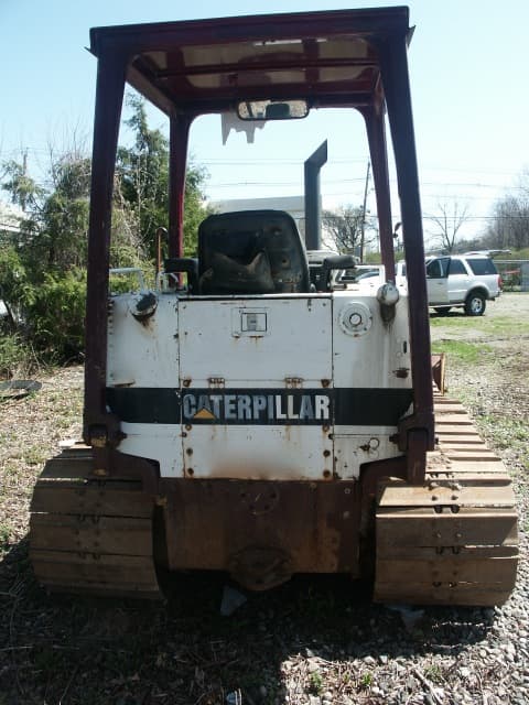 CAT D3C-LGP Year: 1993 Bulldozer - photo 5