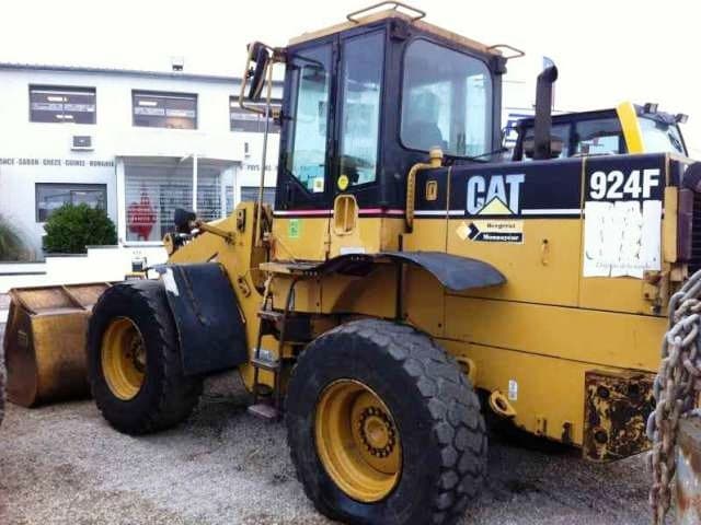 CAT 924F Year: 1997 Wheel Loader - photo 5