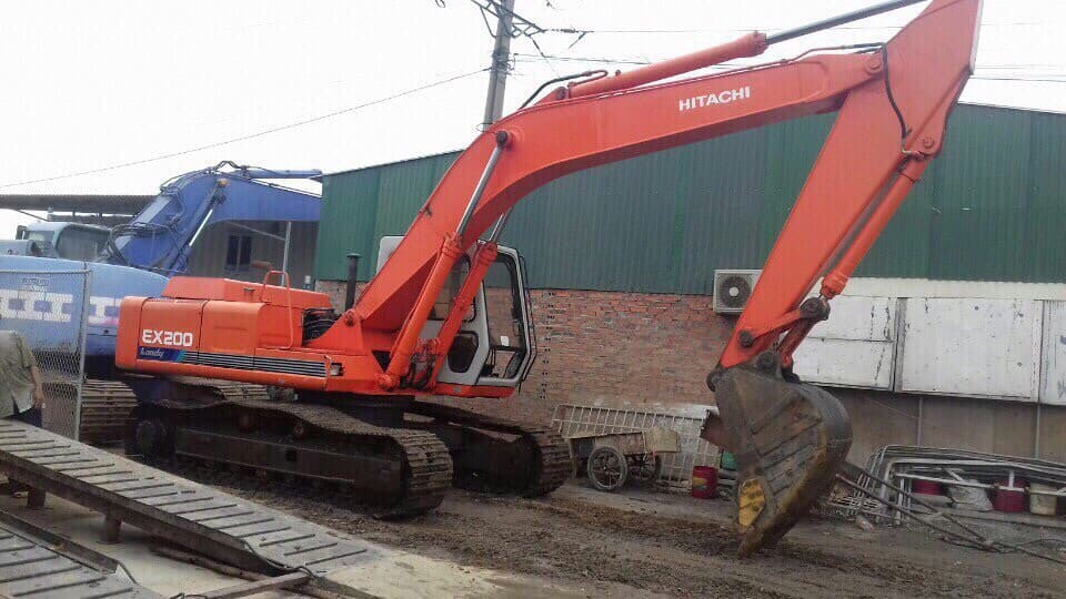 Hitachi EX200-1 Crawler Excavator - For Sale at MOLAI EQUIPMENT