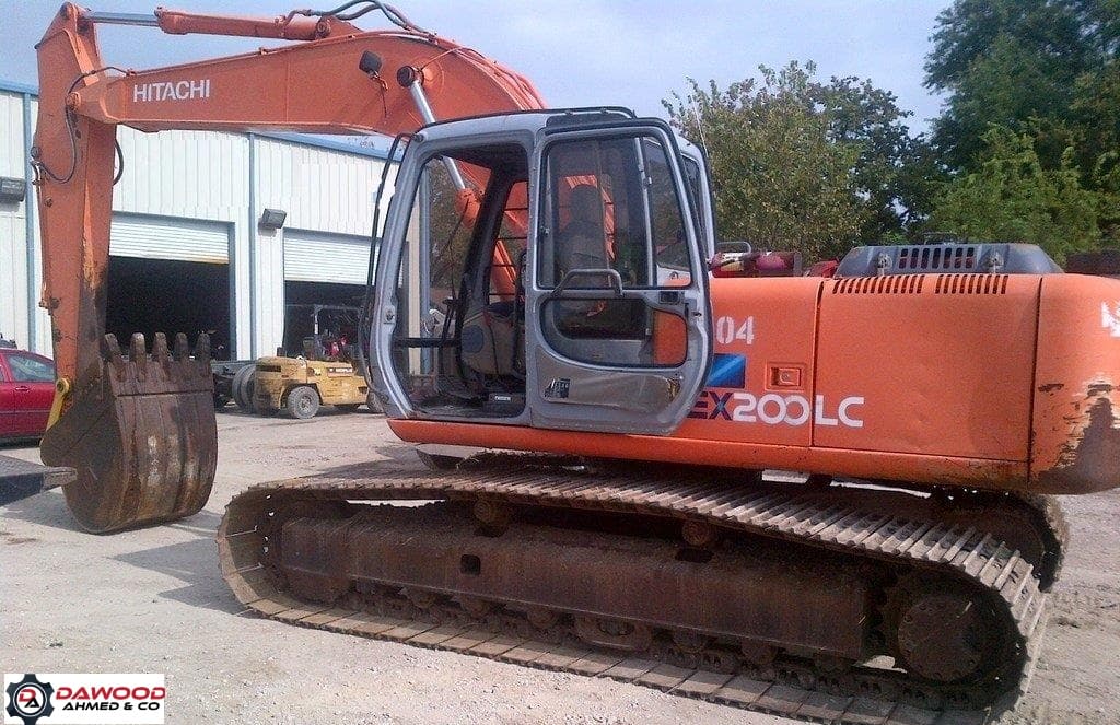 Hitachi EX200-5 Year 2001 - For Sale at MOLAI EQUIPMENT
