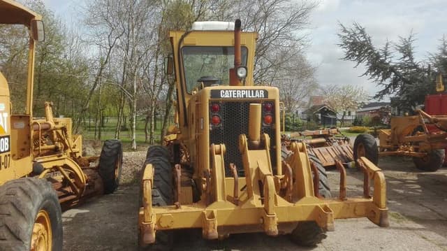 CAT 140G Motor Grader with Ripper and Push Block Year: 1994 - photo 2