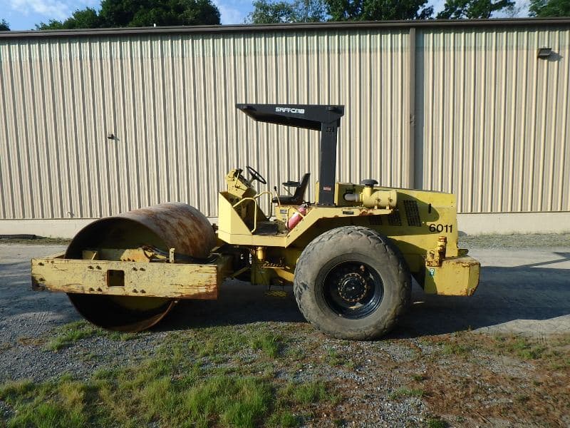 Sakai SV500D Single Drum Compactor Year: 1997 - For Sale at MOLAI EQUIPMENT