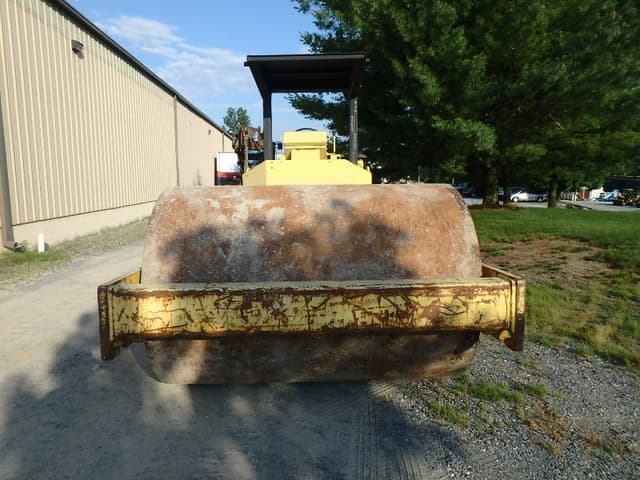 Sakai SV500D Single Drum Compactor Year: 1997 - photo 8