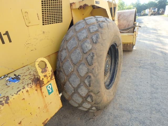 Sakai SV500D Single Drum Compactor Year: 1997 - photo 11