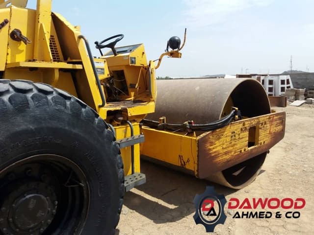 Sakai SV510D Single Drum Compactor, 6 Cyl Isuzu Engine - photo 7