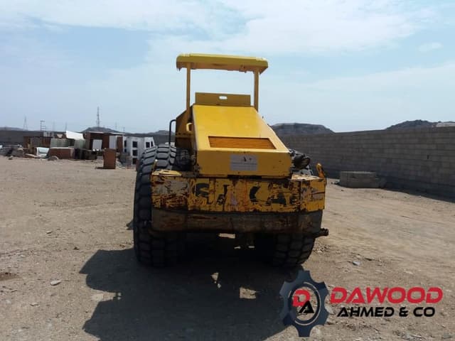 Sakai SV510D Single Drum Compactor, 6 Cyl Isuzu Engine - photo 6