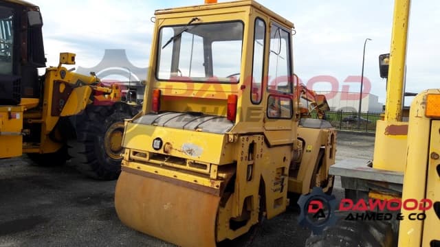 Sakai SW70C Tandem Roller with Cab - photo 3