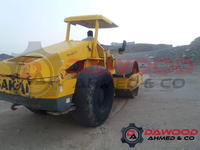 Used Sakai SV510D Compactor - 6 Cylinder Isuzu Engine - Year: 2000up - photo 2