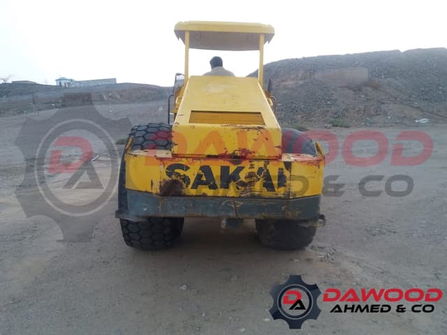Used Sakai SV510D Compactor - 6 Cylinder Isuzu Engine - Year: 2000up - photo 3