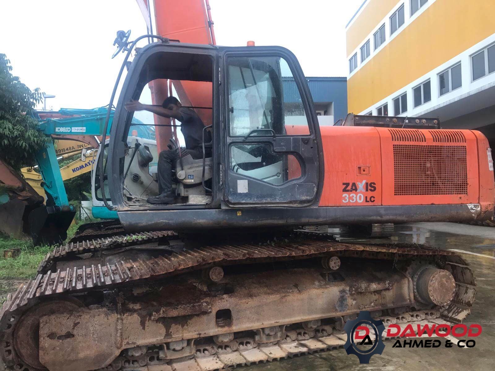 Hitachi ZX330-3 Year: 2008 Crawler Excavator - For Sale at MOLAI EQUIPMENT