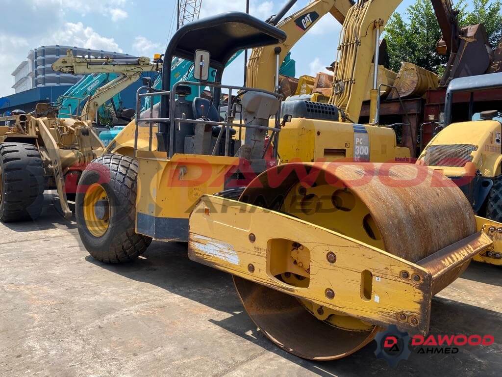 Volvo SD120 Vibration Roller S/no: VCE0S110K00059156, Year: 2013 - For Sale at MOLAI EQUIPMENT