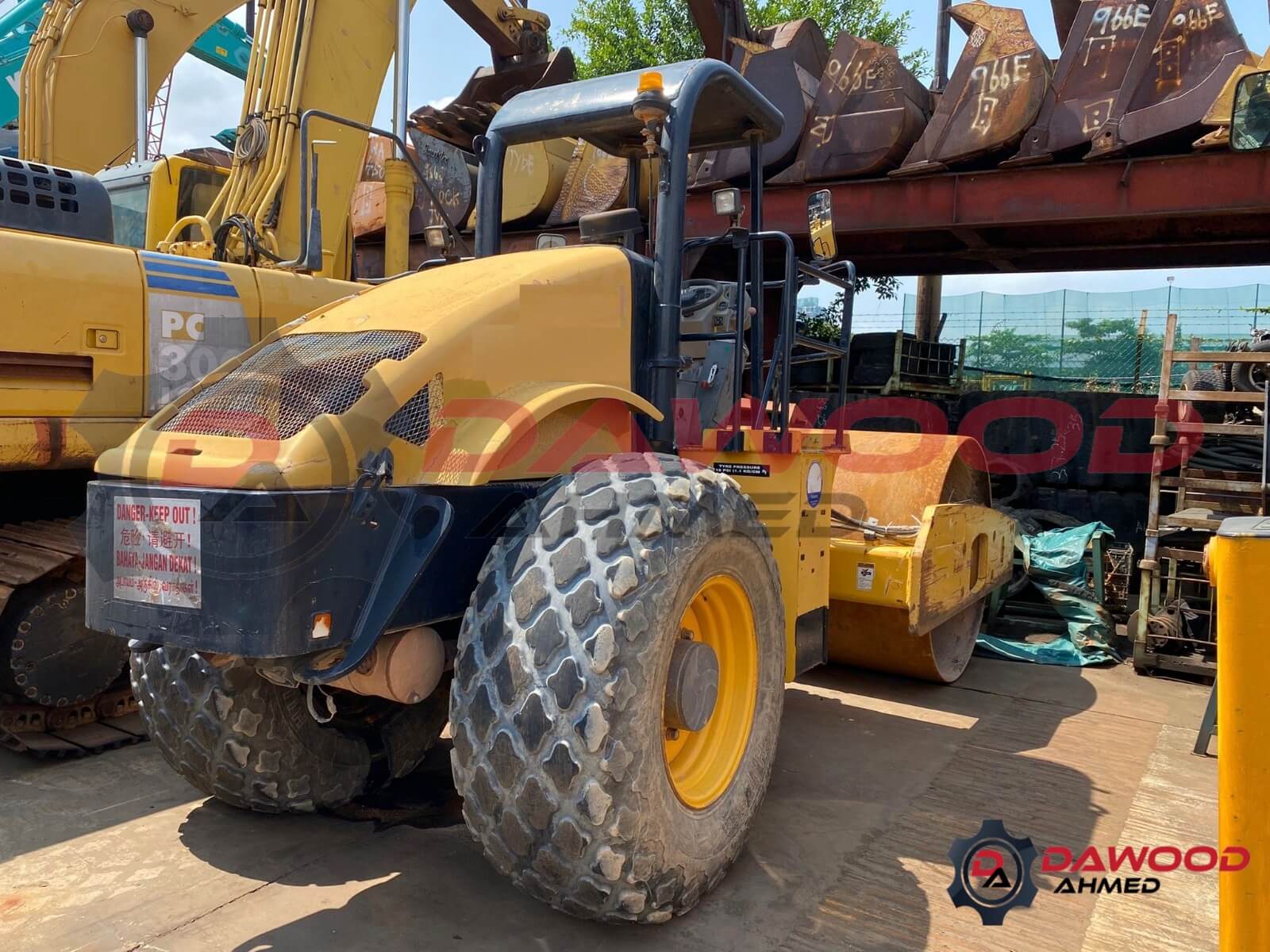 Volvo SD120 Vibration Roller S/no: VCE0S110C0C550485, Year: 2013 - For Sale at MOLAI EQUIPMENT