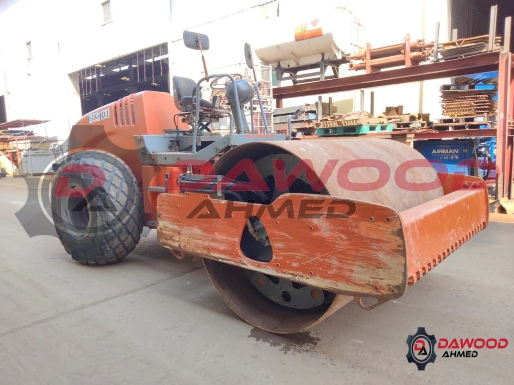Hamm 3410 Vibration Roller Year: 2011 with Canopy - Good running machine - For Sale at MOLAI EQUIPMENT