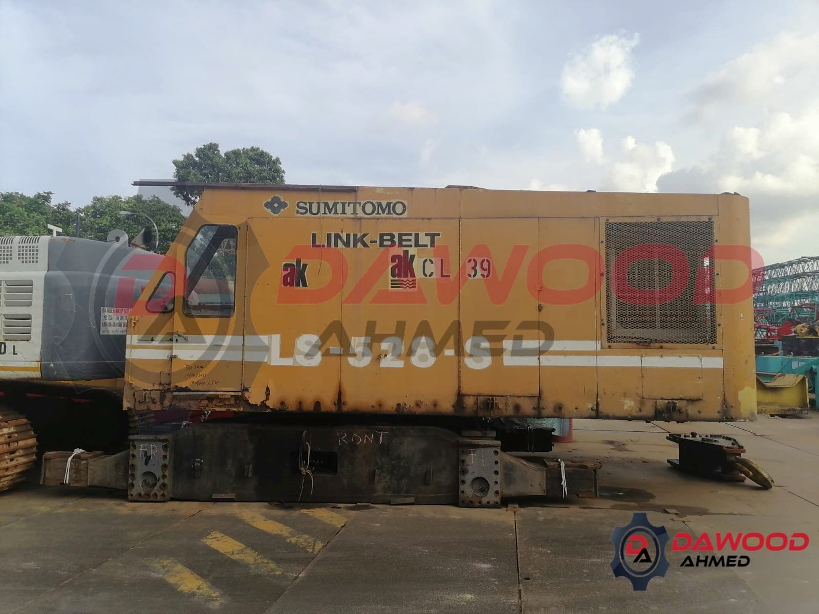 Link Belt LS528S Crawler Crane, Capacity: 150 tons - For Sale at MOLAI EQUIPMENT