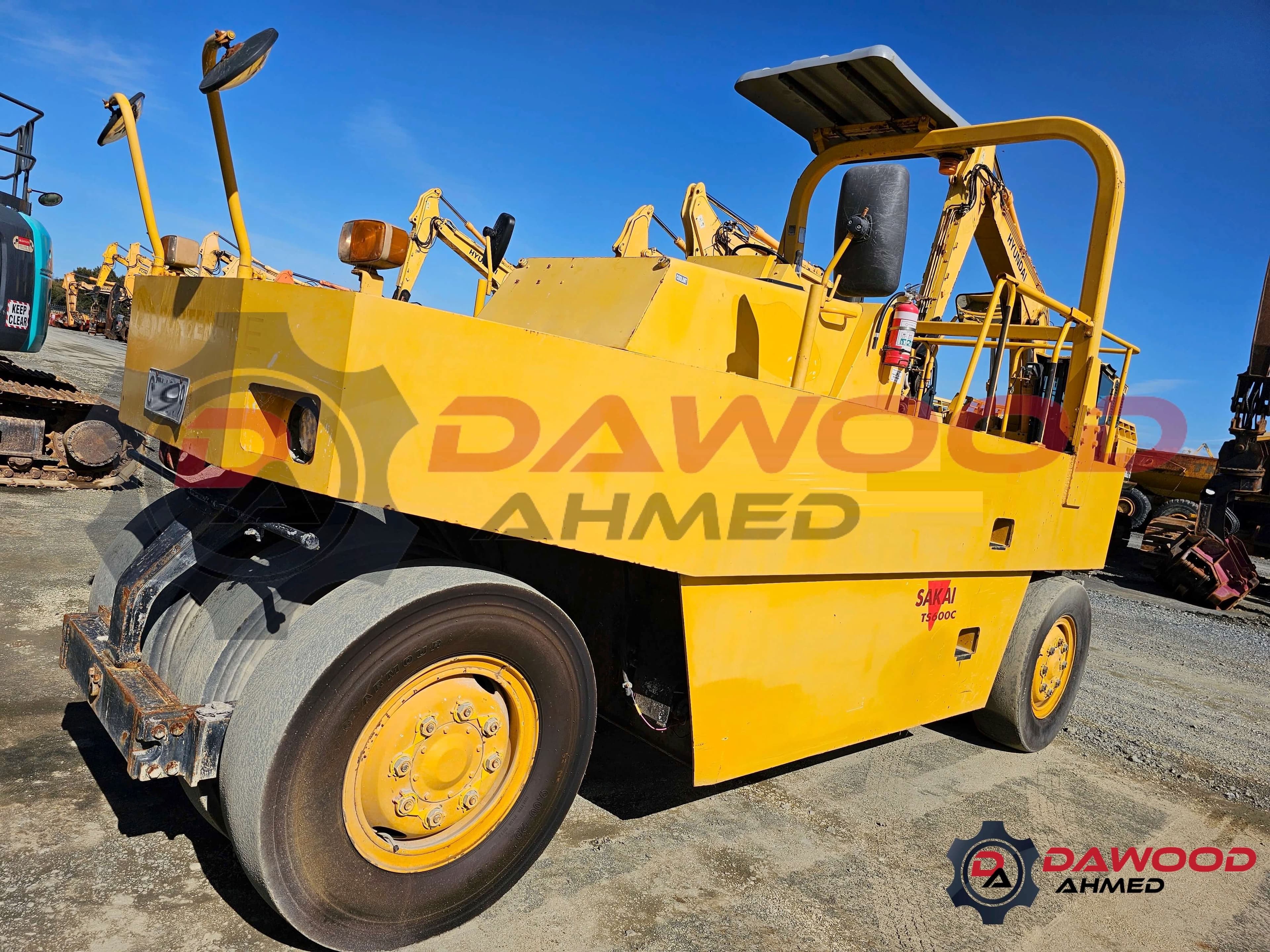 Sakai T600C Pneumatic Tire Roller Unit 1 - For Sale at MOLAI EQUIPMENT