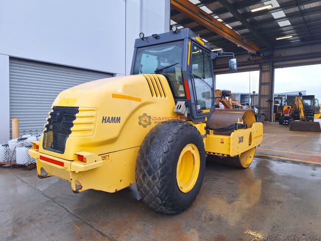 Hamm 3410 Road Roller Year 2007 with CAB - photo 2