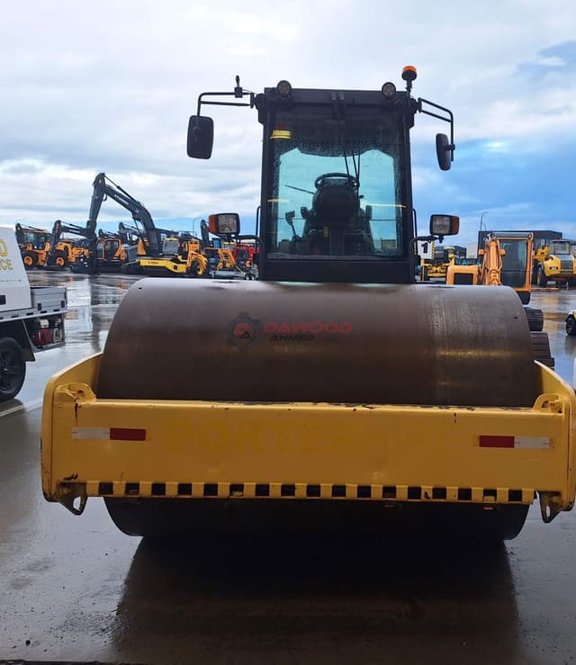 Hamm 3410 Road Roller Year 2007 with CAB - photo 3