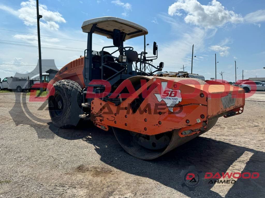 Hamm H11i Smooth Drum Vibation Roller Year 2014 - For Sale at MOLAI EQUIPMENT