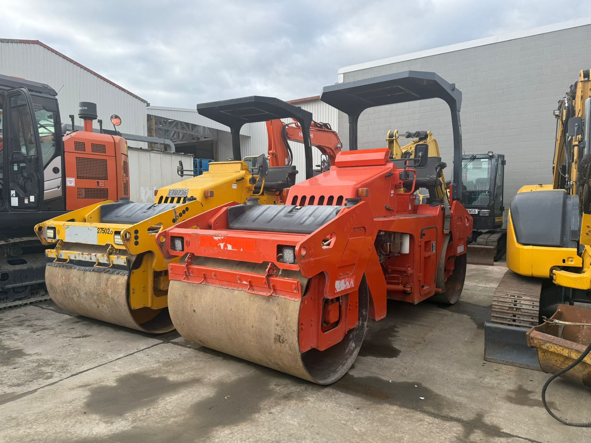Sakai SW652 Tandem Roller Year: 2009 Unit 2 - For Sale at MOLAI EQUIPMENT