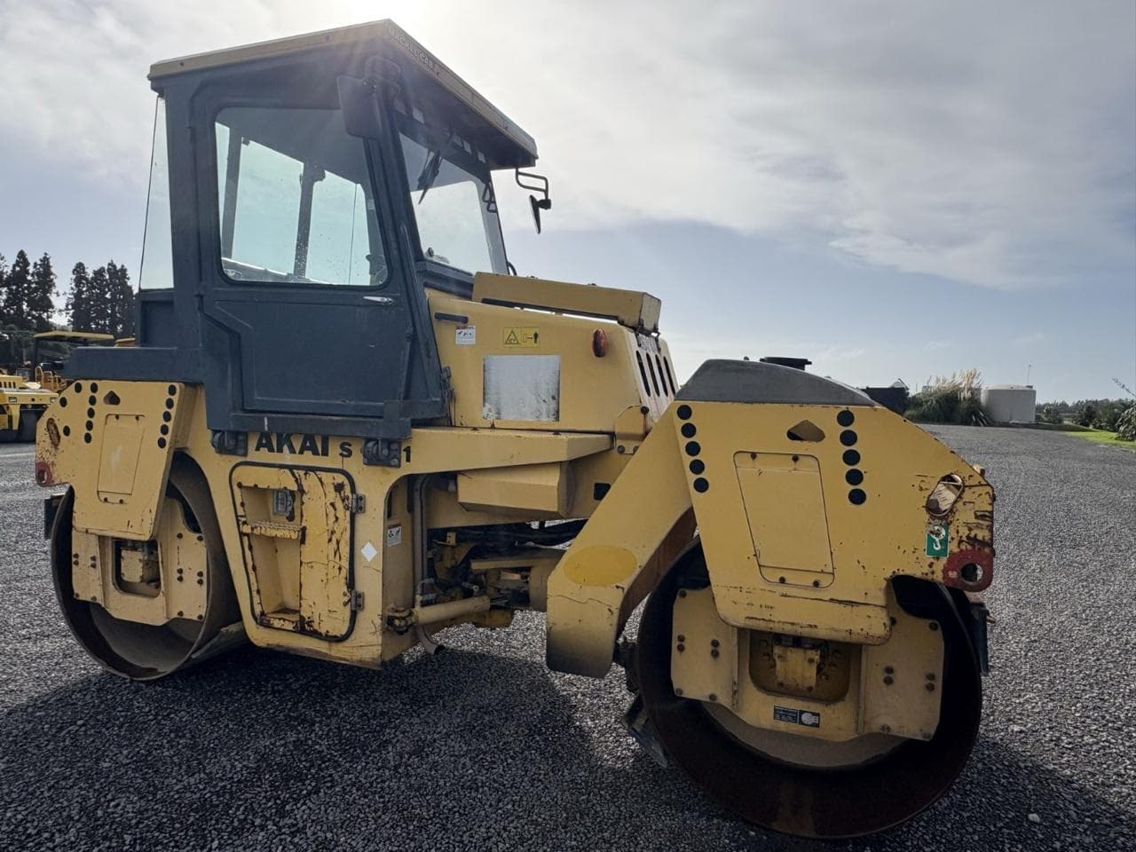 Sakai SW651 Tandem Roller Year: 2005 - For Sale at MOLAI EQUIPMENT