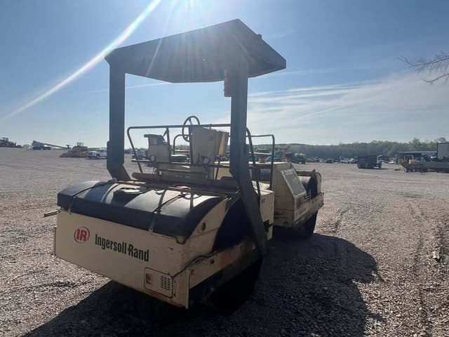 Ingersoll-Rand DD110HF Tandem Roller - Year: 2012 - photo 5